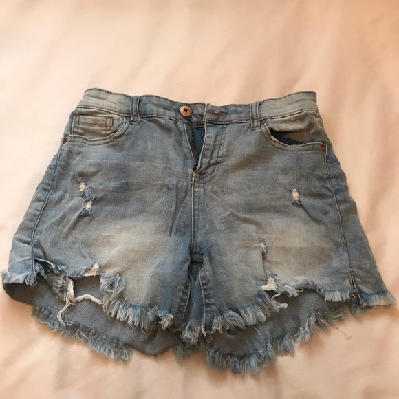 “Vanilla Star” Ripped Jean Shorts - Picture 1 of 4